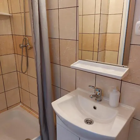 Pokoje Goscinne Na Klifie Homestay *